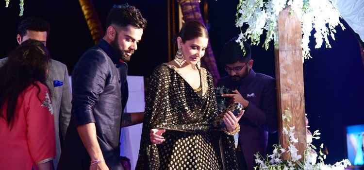much-in-love-virat-and-anushka-makes-their-relationship-official