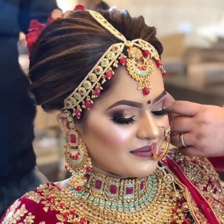 Meenakshi Dutt Makeovers