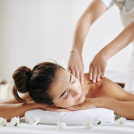 Relaxing Full Body Massage at Bellamour Spa