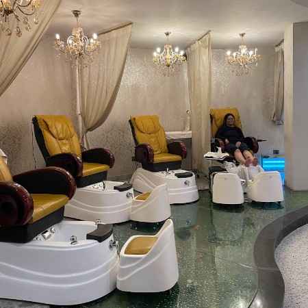 transform your style unleash the magic of elegante luxury salon in mohali